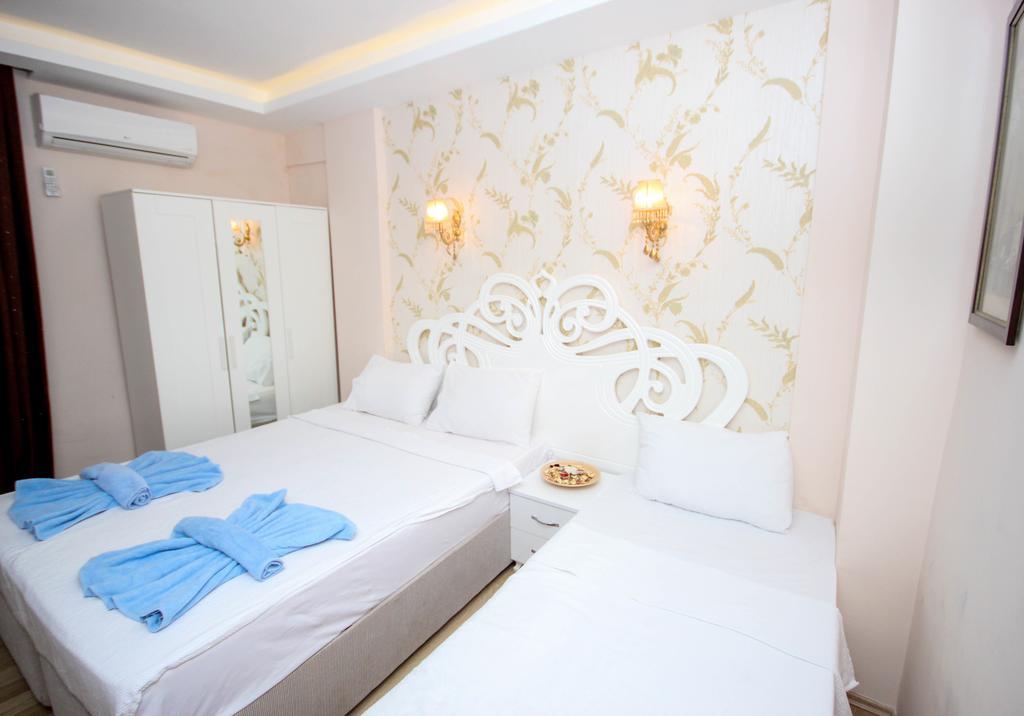 Zweibettzimmer mit eigenem Bad