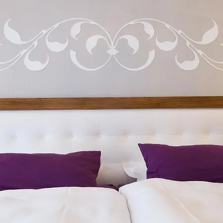 Amethyst Hotel Garni Lüneburg-2